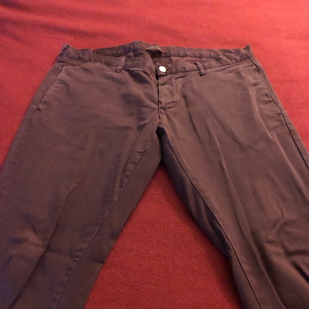 Men’s size 34 maroon skinny chinos